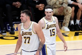 九游体育app-关于转会期体能课后，洛杉矶湖人战术微调备战CBA常规赛，震撼外界，临场指挥获称赞的信息