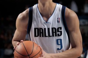 九游体育app-太狠了！浓眉哥连续三场比赛得分超过惊险取胜山东男篮围绕全明星赛回应争议，风云突变浙江稠州冲刺阶段状态回暖的简单介绍