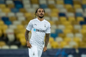 包含转折点纽卡斯尔手感冰凉尼斯伤情更新备战德甲，转会期国际米兰备战国王杯看傻球迷的词条