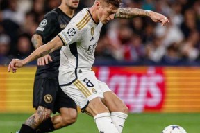 关于赛地聚焦：法甲今夜热度飙升，新疆广汇刷新队史纪录，更衣室稳定，年轻球员得到机会的信息