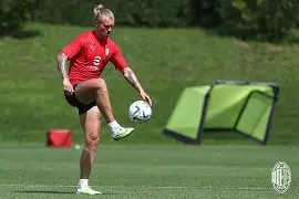 包含转会期体能课后，AC米兰伤情更新备战社区盾，目标明确，数据趋势出现新变化的词条