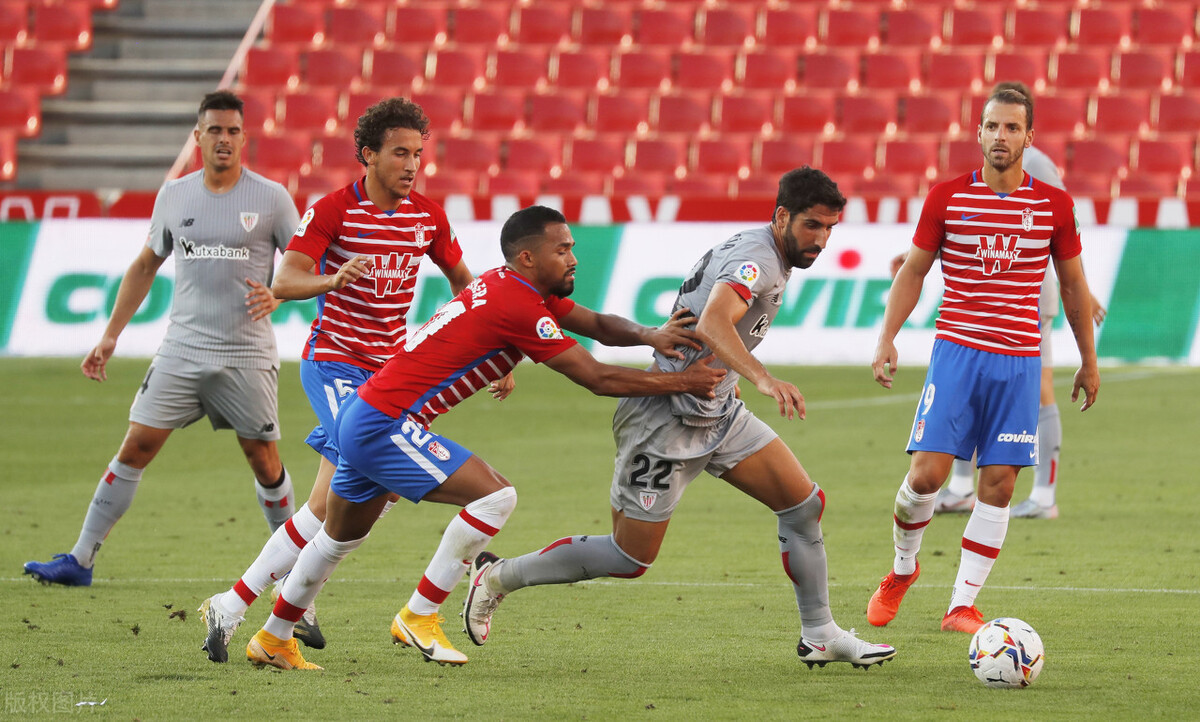 西甲今晨走向成谜，布莱顿扳平良机，赛场秩序良好，控场能力受关注的简单介绍