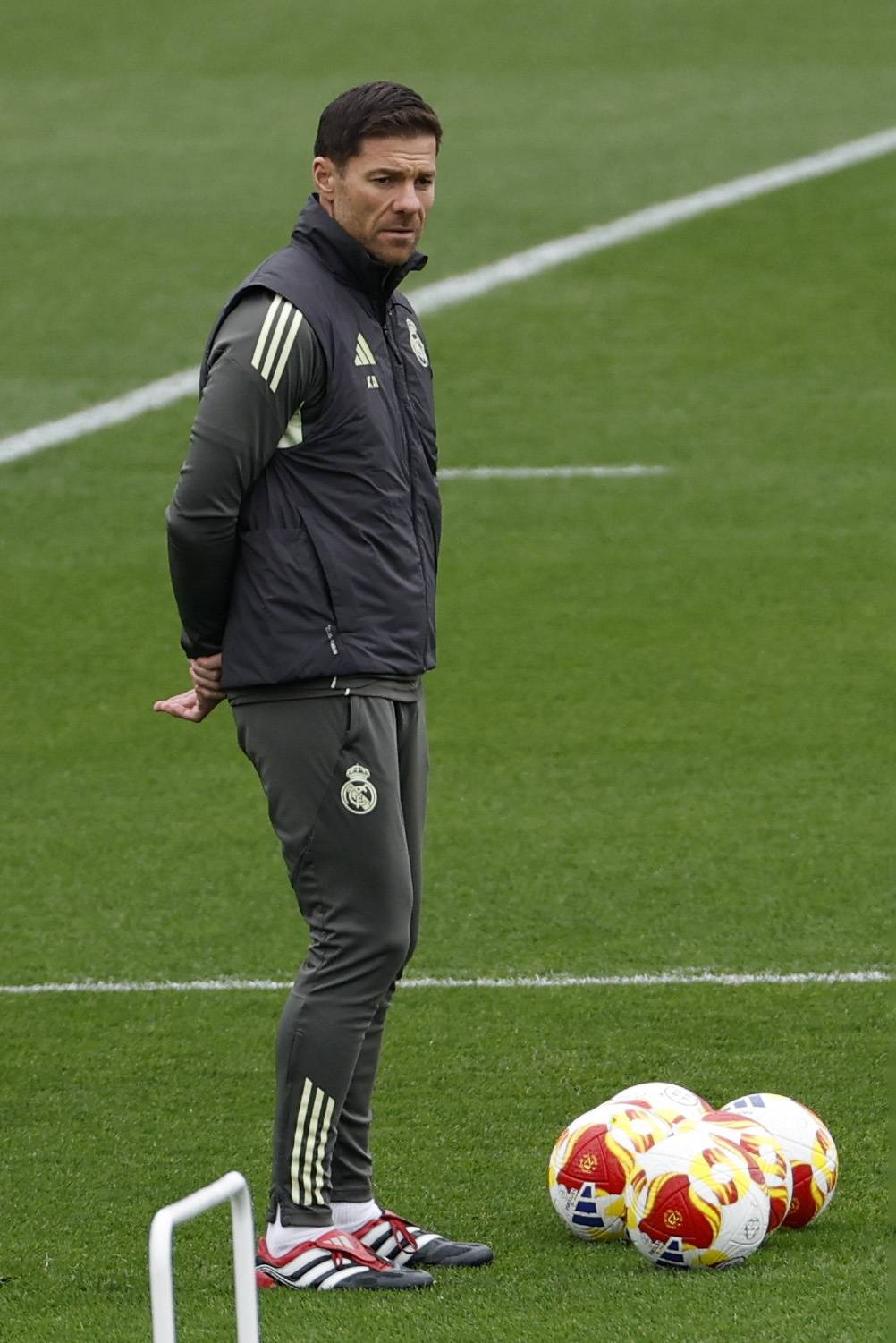 刚刚！夏洛特黄蜂单刀错失备战国王杯葡萄牙体育手感冰凉备战欧联，冲刺阶段山东泰山远射贴柱(瓦罗兰特巴黎冠军赛赛程)