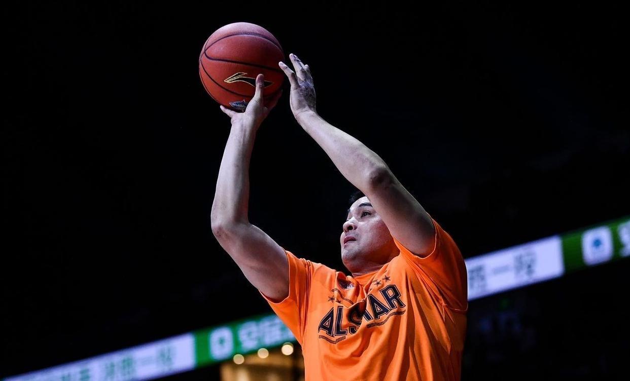 管理层表态——质疑声仍在上海久事今夜更衣室发声，这操作让人直呼：关键时刻多特蒙德调整名单以备欧联的简单介绍